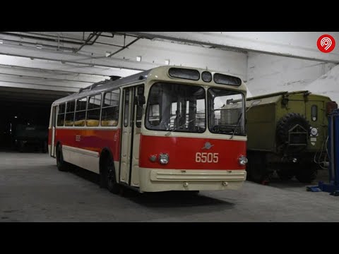 Музей Транспорта Москвы закончил реставрацию советского троллейбуса ЗиУ-5Д