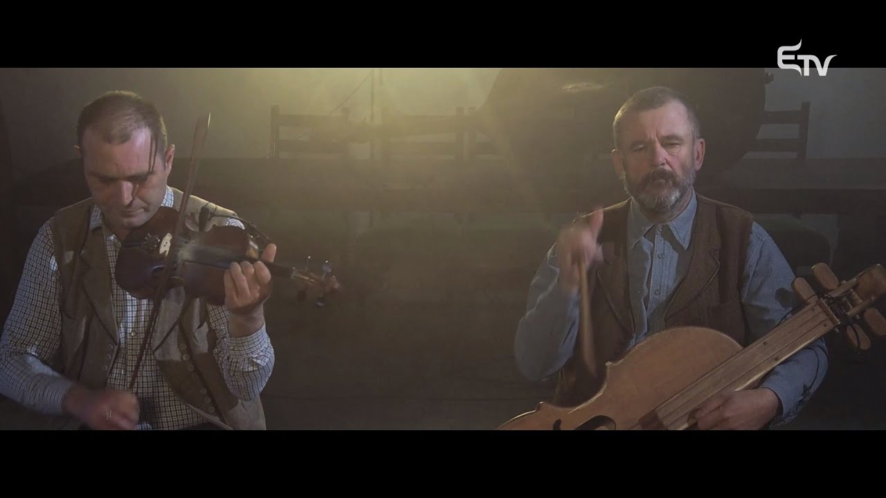 Hegylakók: gyimesi muzsika Sára Ferenc gyűjtéséből – HangŐRZŐ népzenészek