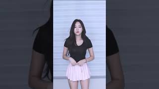 Sensual Dance Moves: Mesmerizing Sexy Girls Dance Compilation