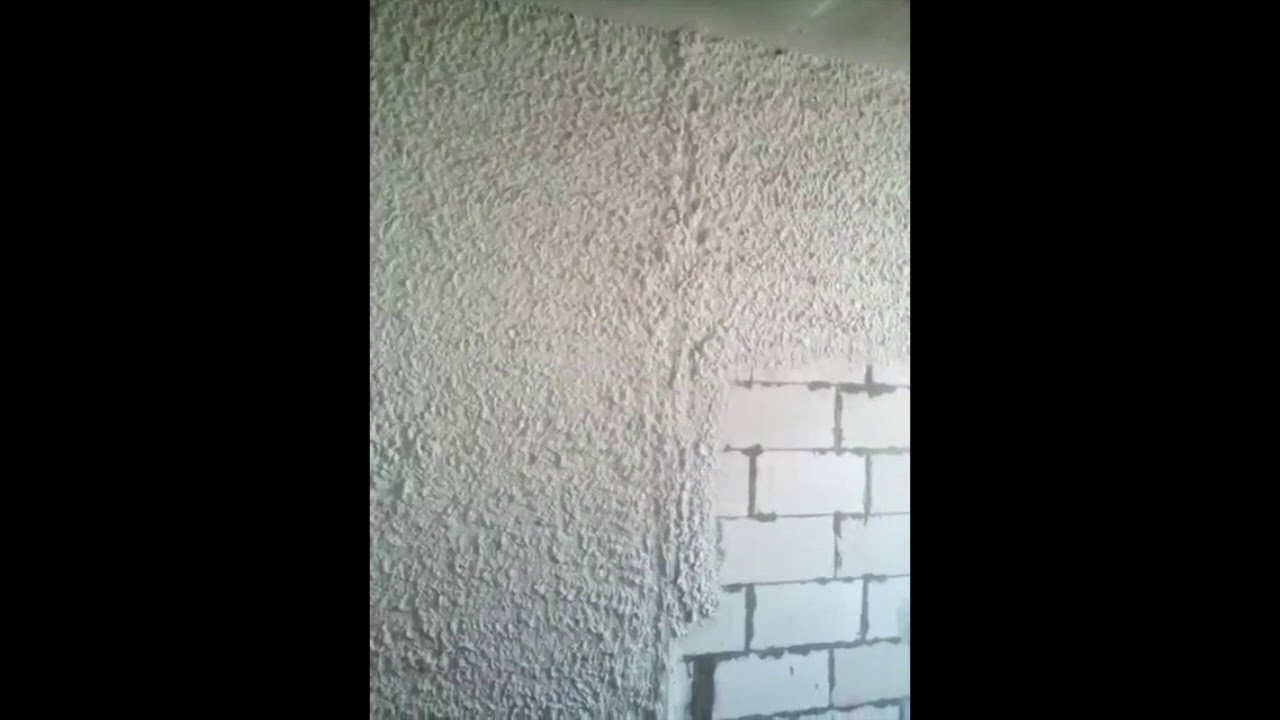 штукатурка стен механизированной штукатурной станцией - YouTube