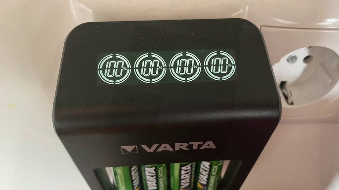 Chargeur Varta LCD Ultra-Rapide+ avec 4 piles AA 2500mAh - Bestpiles