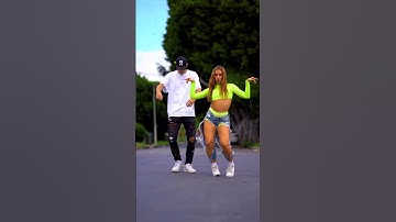 Adding footwork to ‘Bounce When She Walk’!