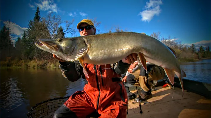 Water Clarity Musky - Lindner's Fishing Edge 2014 S9