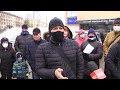 Жители Уралмаша против высотки перед входом в ДК