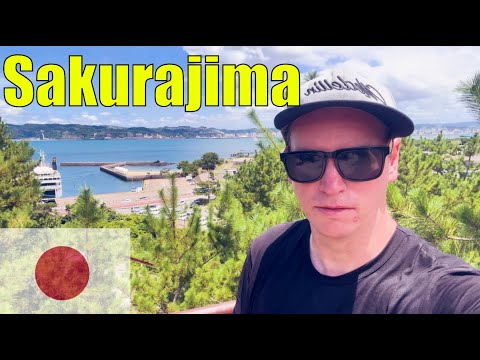 The Mighty Sakurajima: A Journey to Kagoshima's Guardian 🇯🇵