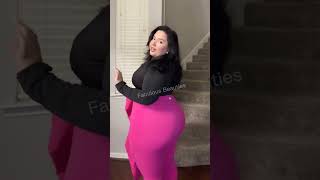 Demi Renne: Stunning Plus Size Model, Fashion, Curves, Confidence, Biography, Wiki - Body Positivity