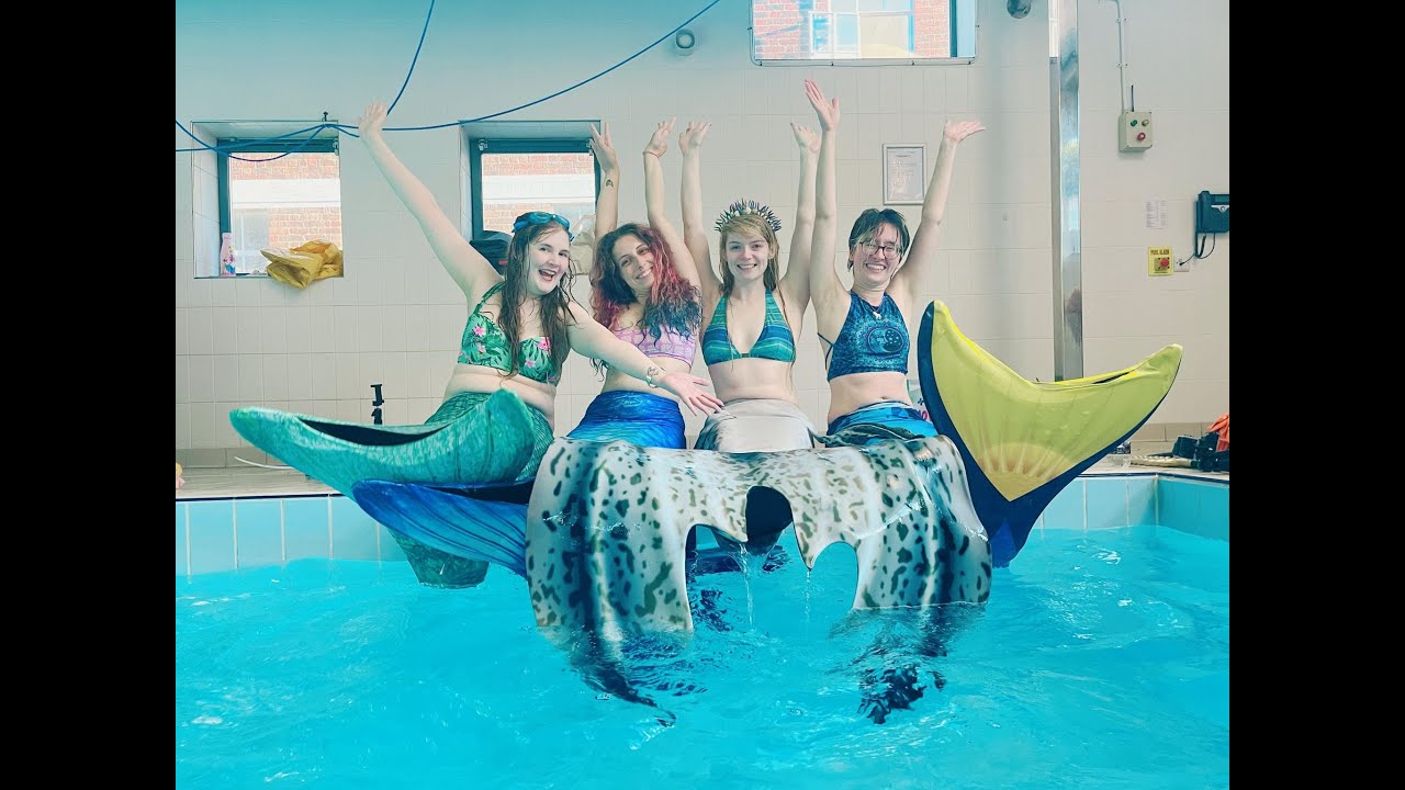 Mermaid Pool Party - MerfolkUK 2023 - YouTube