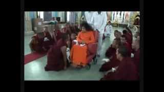 Video thumbnail of "Hari Om Namo Narayana ~ Deva Premal"