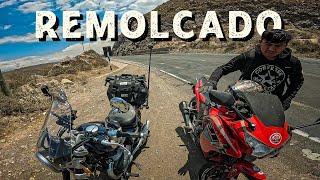Motociclista EN PROBLEMAS NECESITA AYUDA y lo REMOLCO hasta Arequipa (T3/E20)