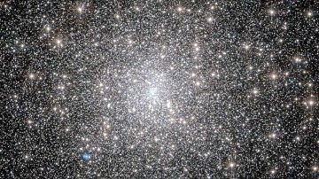 M15. Big cluster in Pegasus