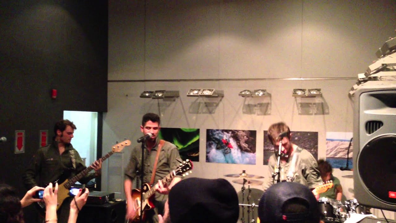 camera iphone 8 plus apk Vespas Mandarinas - Retroceder Nunca/Cobra de Vidro @FNAC Paulista - 10.10.2013