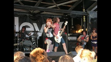 Paramore - Warped Tour 2006