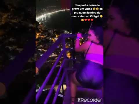 Sabrina suany rebolando muito