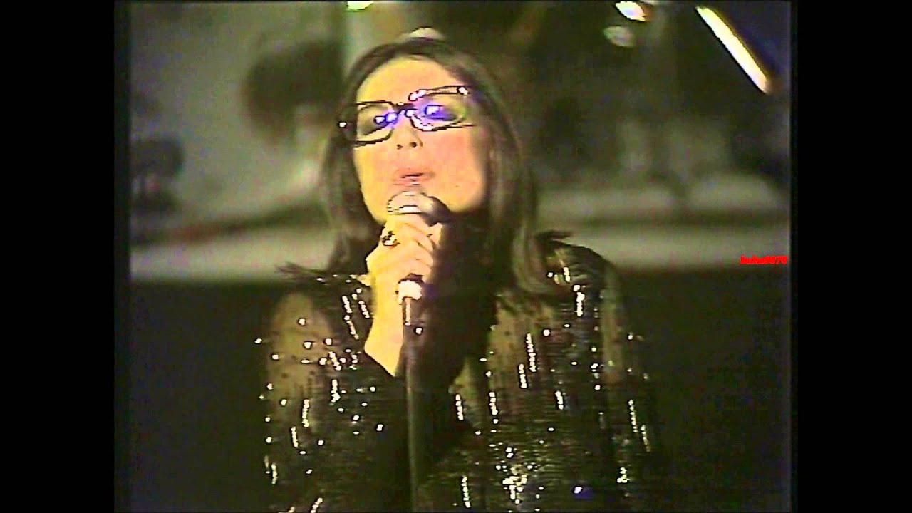 NANA MOUSKOURI***ΜΕΡΑ ΜΑΓΪΟΥ***CONCERT HERODUS ATTICUS 1984 HD HQ