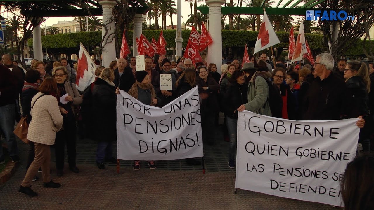 Unas 50 personas se concentran para pedir pensiones dignas - YouTube