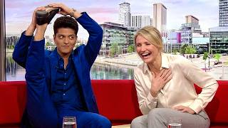Information These might be Bruno Mars’ most hilarious moments ever caught on Camera Update