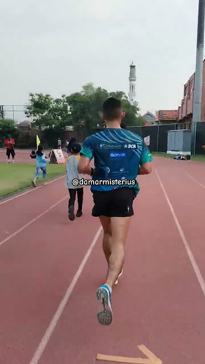bukan GEMPA BUMI, melainkan Lari Pagi #lari #thor #lapangan #sepakbola #u17mendunia