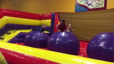 Pump it up "wipe out" ball