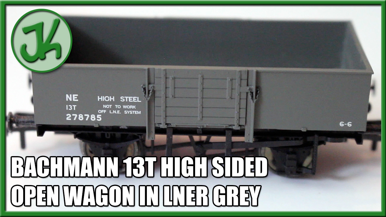 Bachmann 38-329A OO Gauge 13 Ton High Sided Steel Wagon with Wooden Door LNER Gr