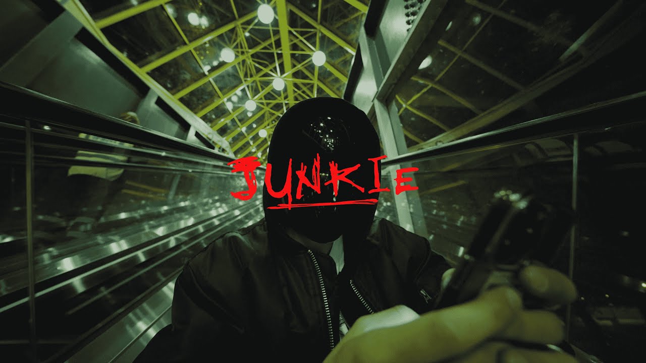 Watch ЛАУД - Джанки on YouTube