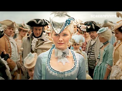 Marie Antoinette arrives at Versailles | Screenfinity