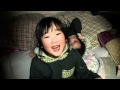 ひな祭りの歌を歌う英奈