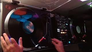 Download lagu DjYilmars: DJ Yilmars vs. DJ Pad-X Special Trance Classic Session [2023-02-24]