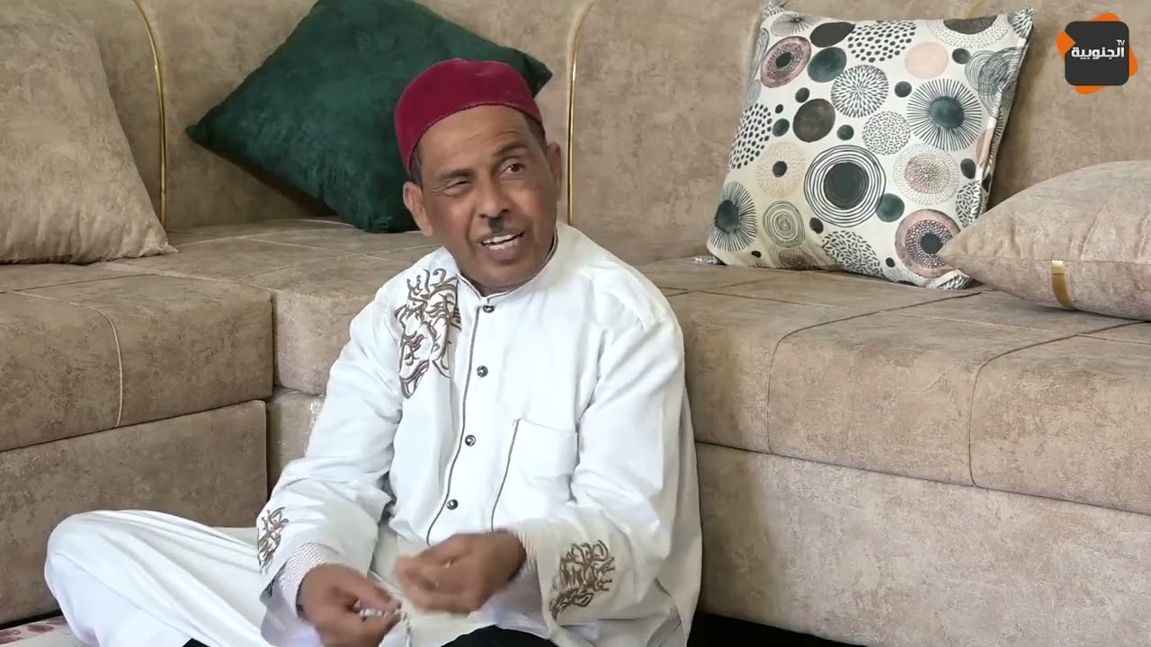 عجاج فرح بالنقار و نقبلو أول نهار 🤣🤣🤣