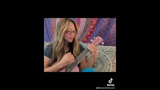 "Sunday Girl" by Blondie - ukulele cover screenshot 3
