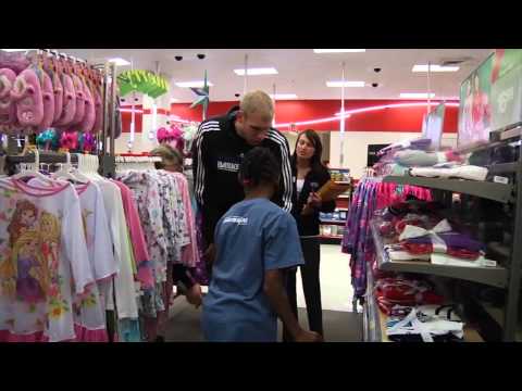 Timberwolves Take Foster Kids On Shopping Spree - CBS Minnesota