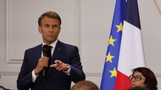 Emeutes : Emmanuel Macron annonce une loi d'urgence pour accélérer la reconstruction