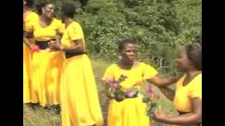 Kwaya ya wat. PETRO NA PAUL TUKUYU MBEYA(3)