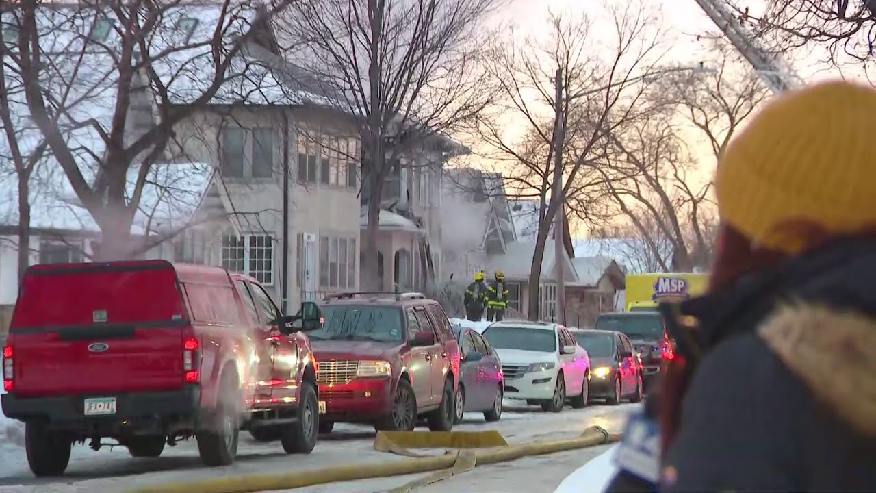1 injury reported in 2-alarm fire at Minneapolis duplex - YouTube