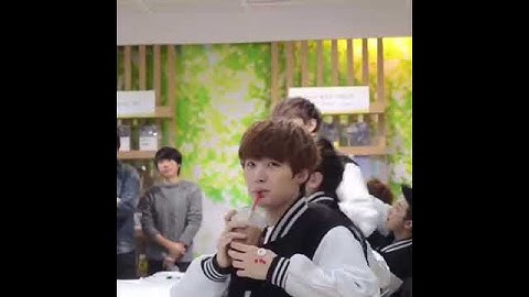 Yoongi teasing army