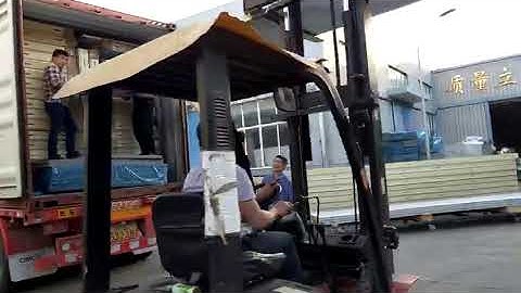 insulation PU panel container loading