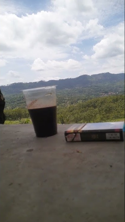 Status Wa Kopi Pemandangan Gunung