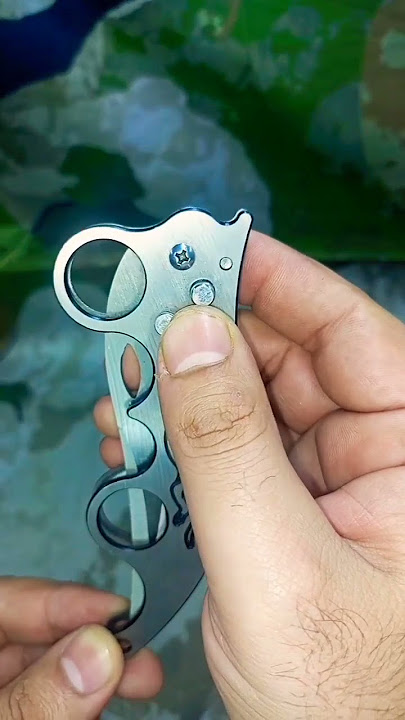 Automatic Button Knife 🗡️ #shorts #viral #shortsvideo #shortvideo #knife #youtubeshorts
