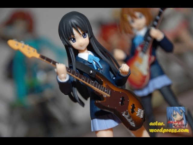 AFR - Akiyama Mio Figma Figure Review - YouTube