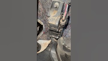 Accelerator pedal and sensor working #mechancial #automobile #mecanic #carrepair #machine