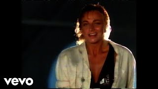 Vignette de la vidéo "Gianna Nannini - Bello e impossibile"