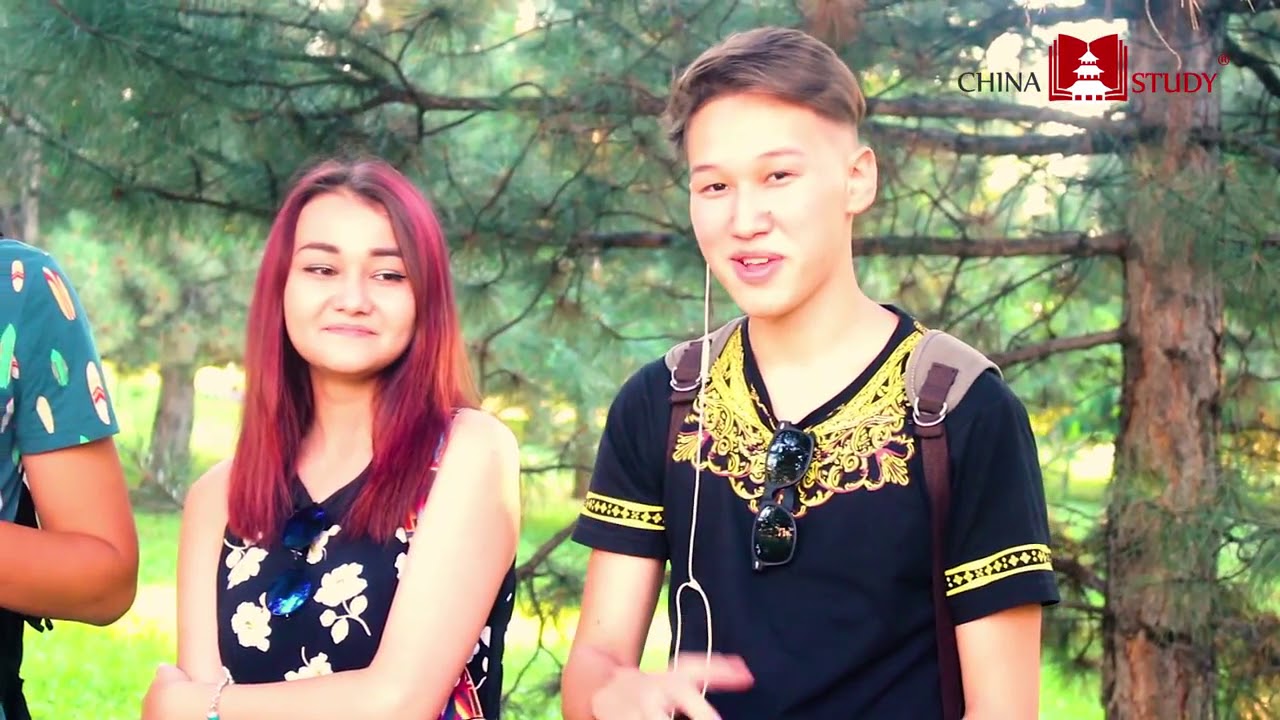 Студенты HDU