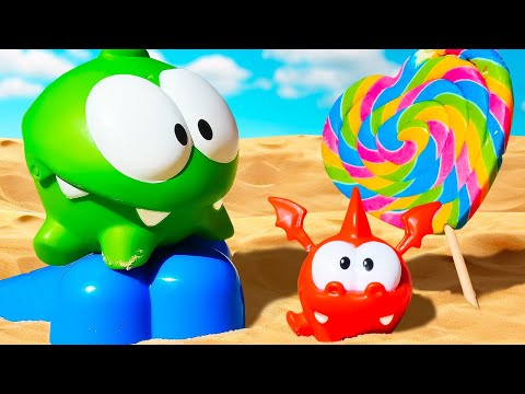 Видео: Ам Ням преодолевает препятствия! Развивающее видео про игрушки Om Nom