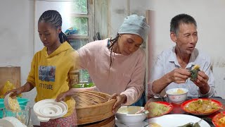 I made a Chinese dish for my grandfather with corn, and my sister also liked it very much