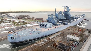 Crazy Engineering Behind Moving a Massive US Battleship into Dry Dock