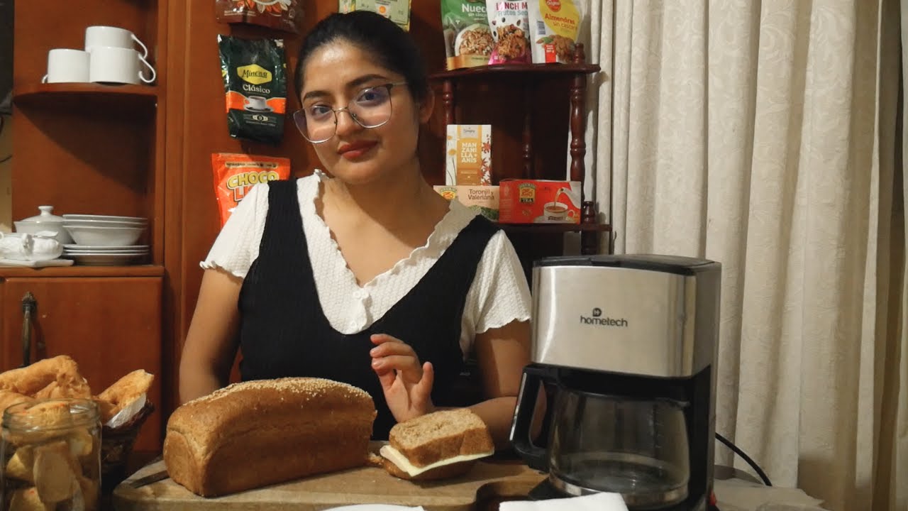 ASMR, Cafeteria☕, Te preparo  un cafe , Roleplay , mesera ASMR