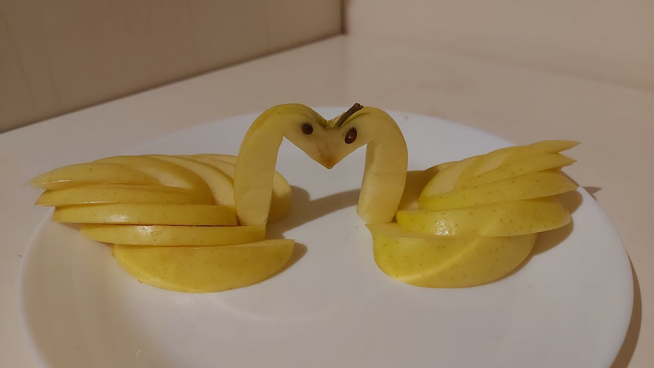 Apple Swan Carving@AnnalynUrmatanMixTv@Team Jewel's Five ❤️🦋❤️🦋