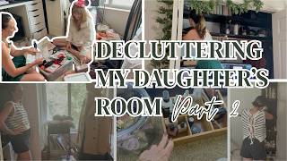 MORE DECLUTTERING IN MY DAUGHTER'S ROOM