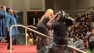 Download lagu Jekalyn Carr - YOU'RE BIGGER (LIVE) - Dallas September 2019