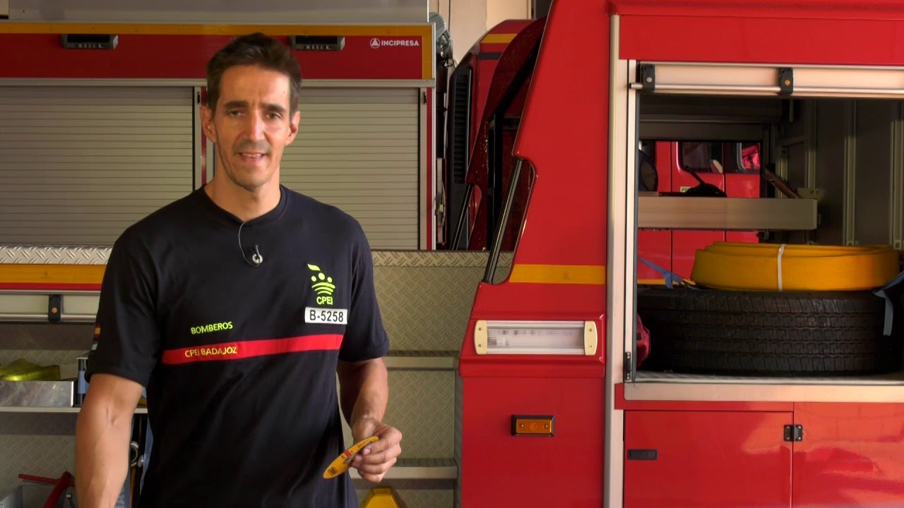 USO DE LA AMOLADORA Y SIERRA DE SABLE. BOMBEROS