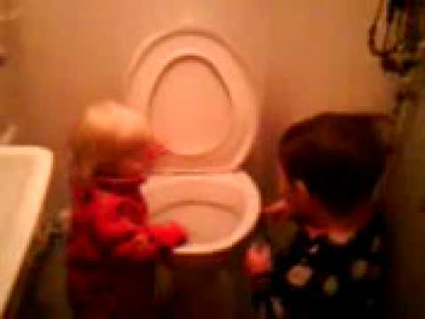 Video: Poop-bajs